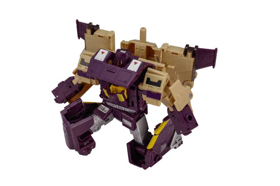 Takara Transformers Legacy Blitzwing Official In Hand Image  (5 of 7)